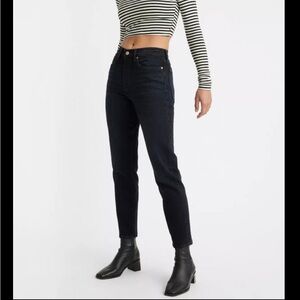 Levis Wedgie Icon Fit Ankle Jeans NWT